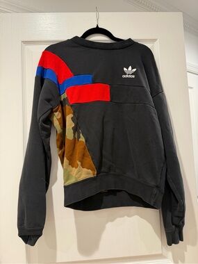 adidas Black Crewneck Sweatshirt with Red, Camo & Blue Color Block Accents S